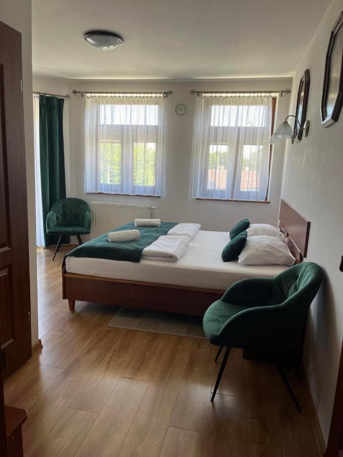 Kamienica Przy Bramie Hotel Opatow  Eksteriør billede