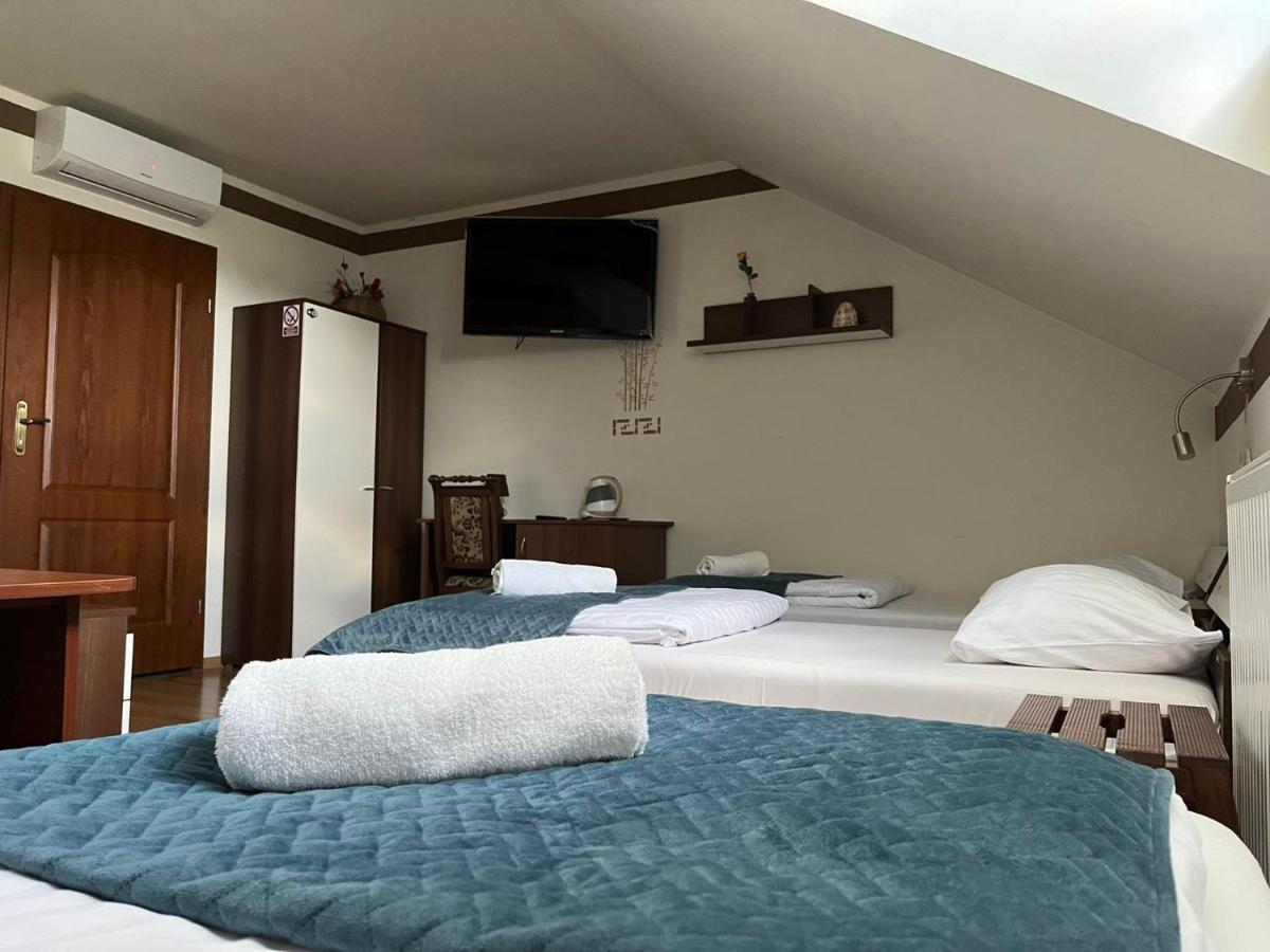 Kamienica Przy Bramie Hotel Opatow  Eksteriør billede